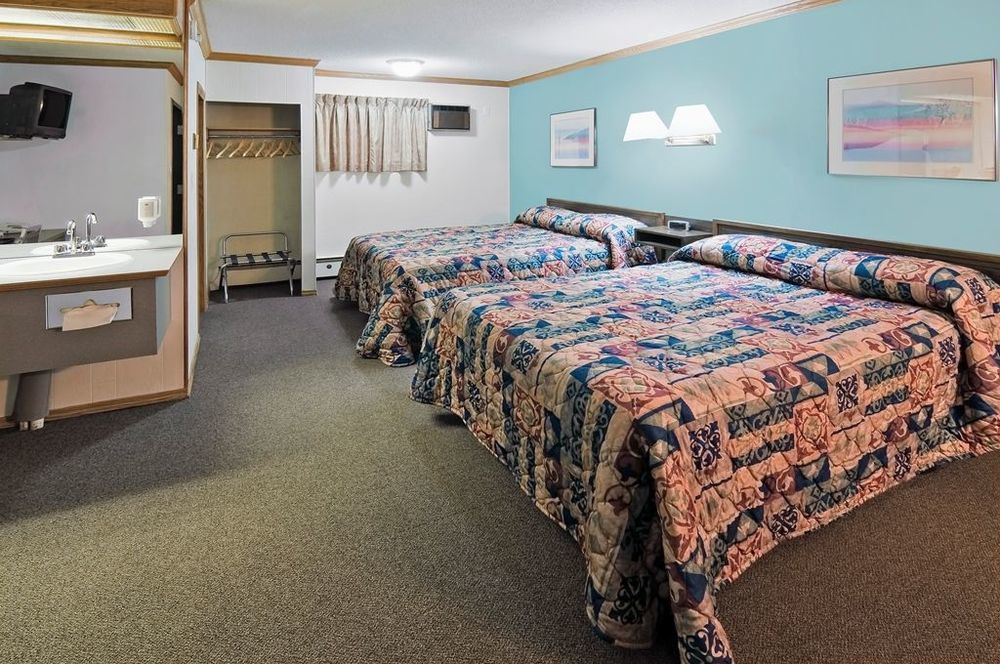 Canadas Best Value Inn Калгари Номер фото