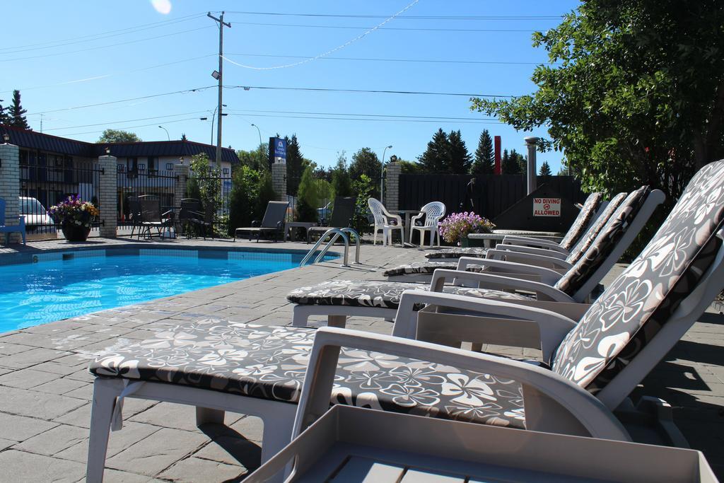 Canadas Best Value Inn Калгари Экстерьер фото