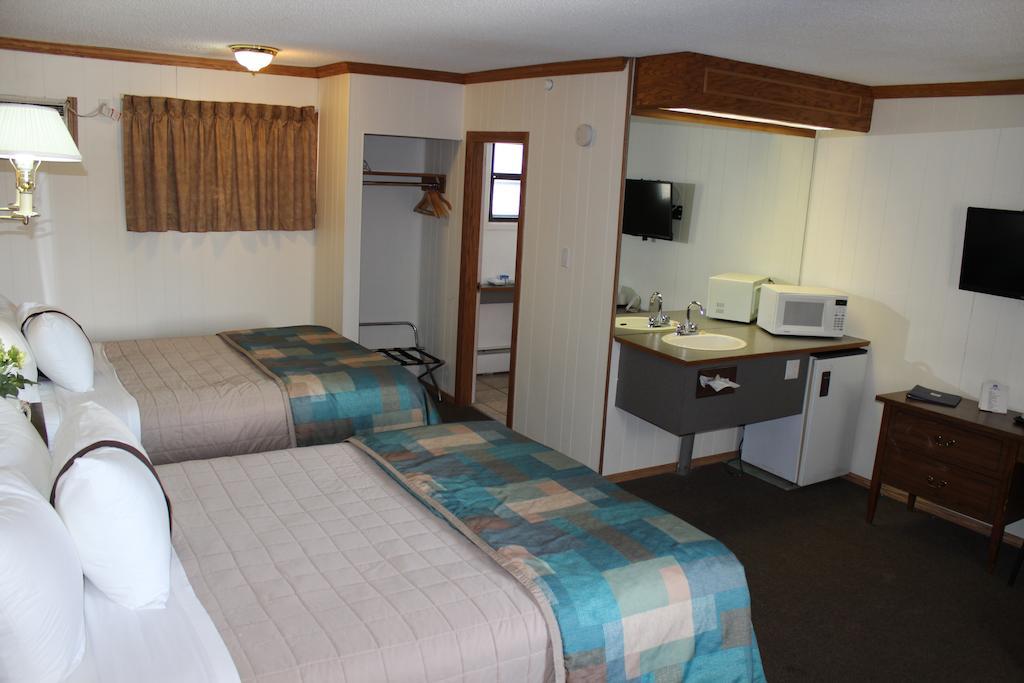 Canadas Best Value Inn Калгари Экстерьер фото