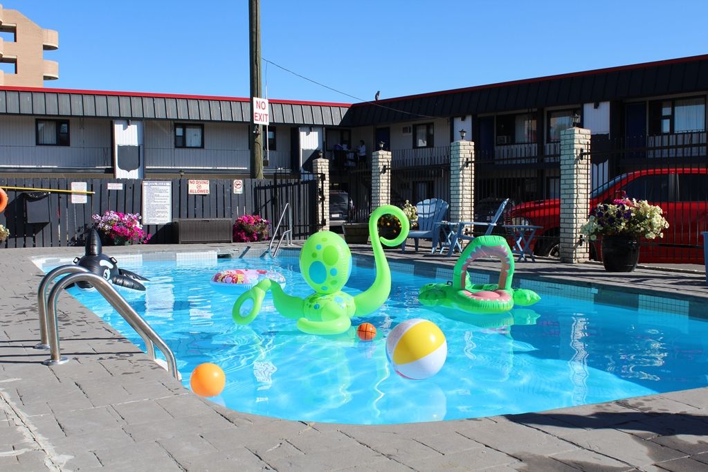 Canadas Best Value Inn Калгари Удобства фото