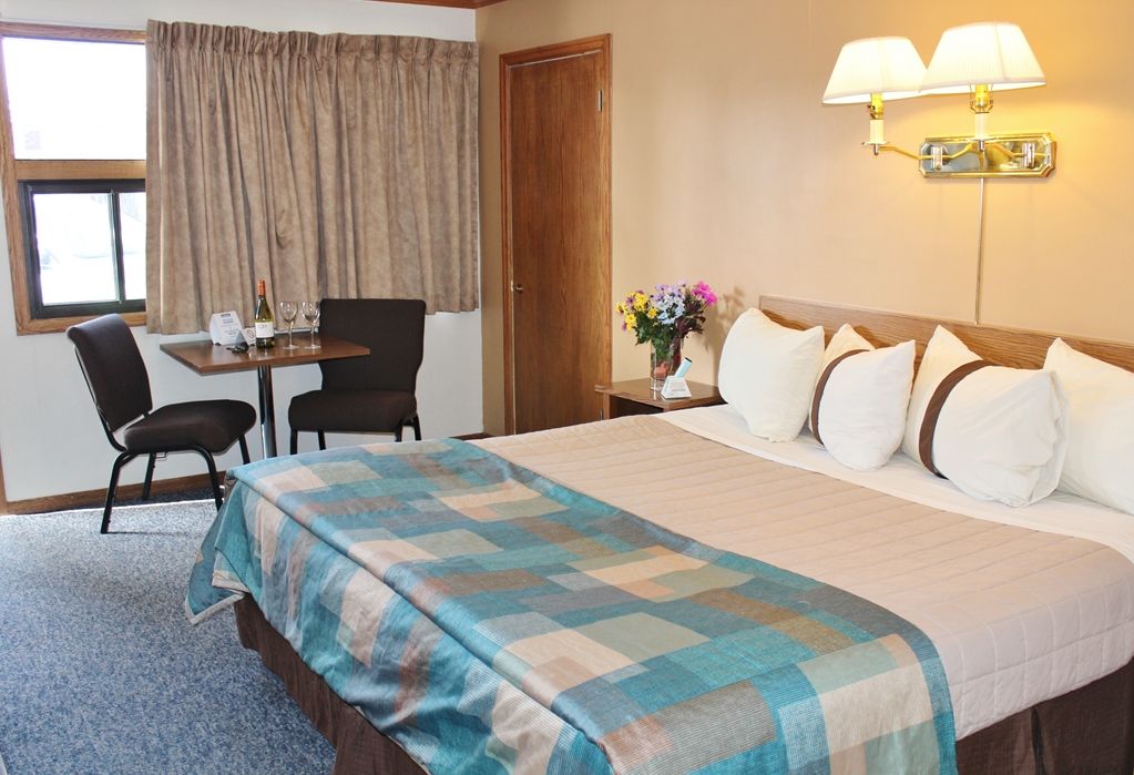 Canadas Best Value Inn Калгари Номер фото